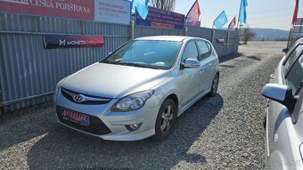 HYUNDAI i30 1,4 i CVVT TRIKOLOR - 3