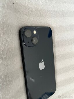 IPhone 13, černý - 3