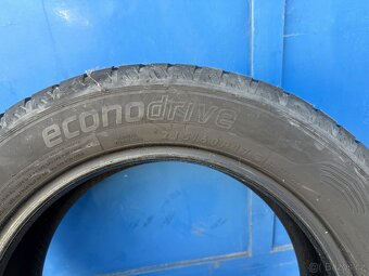 4x letni zátěžové Dunlop econodrive 215/60R17C 109/107T - 3