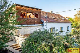 Moravský Krumlov, podkrovní byt 4+1, terasa, zahrada, dílna - 3