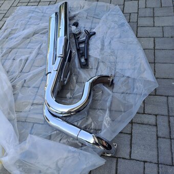 PRODÁM VÝFUK NA  SUZUKI M 1800 R - 3