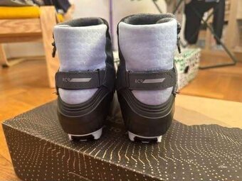 Běžkařský set junior/zena - běžky, boty, hole - 3