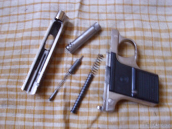 pr.pistole, z 6,35.+ cz 50....n.p.Strakonice, - 3