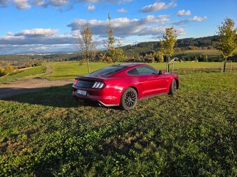 Ford Mustang GT EU verze - 3