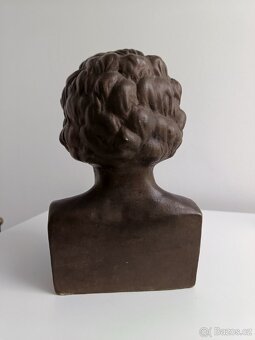 Busta Ludwig van Beethoven - 3
