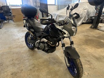 Aprilia Pegaso 650 Strada - 3