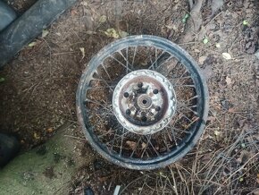 Prodám kola na motorku,sleva na 100kč - 3