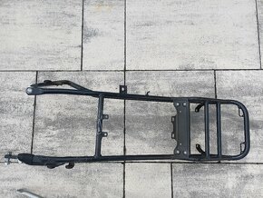 Zadní rám BMW R100R na veterána nebo úpravu ke stavbě - 3