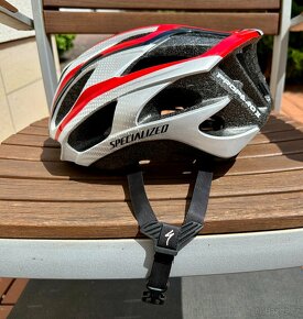 POZOR prodám super cyklo helmu SPECIALIZED - 3
