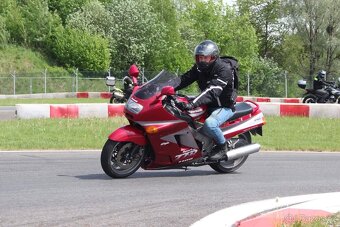Kawasaki ZZR 1100, 1991, 110kW - 3