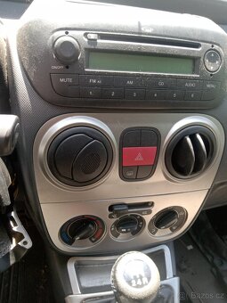fiat qubo 1.4 benzín platný do smazání - 3