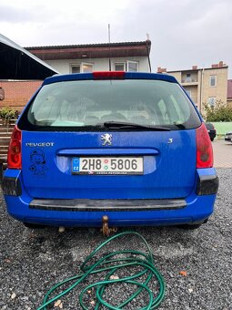 Peugeot 307 1.6 benzín s tažným zařízením – na opravu/ND - 3