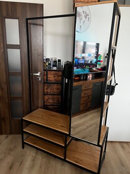 Předsíňová stěna - 3