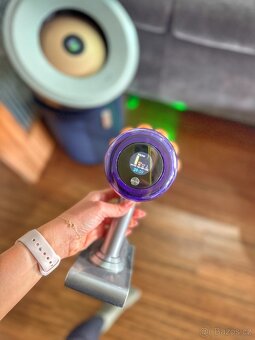 Vysavač Dyson V15™ Detect Absolute - 3