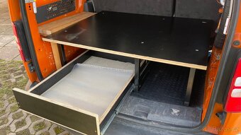 Vestavba VW Caddy - 3