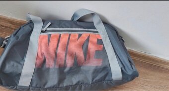 Sportovní taška NIKE - 3