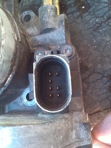 Škrticí klapka VW 021133066 - 3