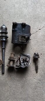 Moskvič 407 převodovka - 3