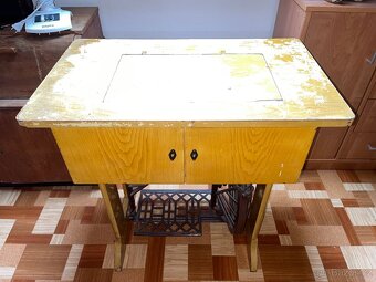 Šicí stroj MINERVA - 3