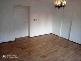 Prodej bytu 3+1, 70m² v Lovosicích - 3