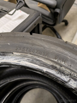Zeknova Supersport 235/40 R18 - 3
