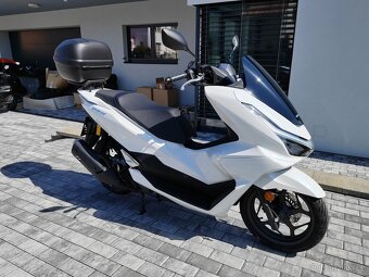 Honda Pcx 125 Dx -ČR 6let záruka Bílá - 3
