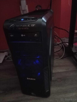 Herní PC/ i5-9400F/RX 6600/16GB RAM/SSD - 3