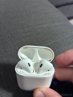 A1602 AirPods na díly - 3