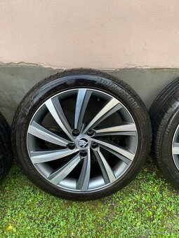 Alu kola 5x112 r18 Octavia 4 - 3