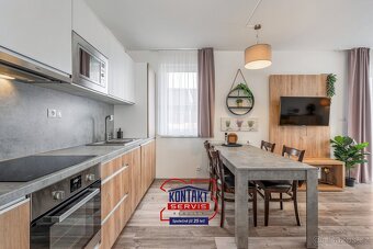 Prodej luxusního apartmánu 3+KK se saunou, terasou a zahrado - 3