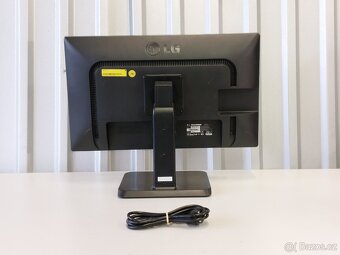 Monitor 24", LCD LG - 3