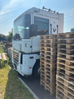 2x Renault Magnum lowdeck - 3