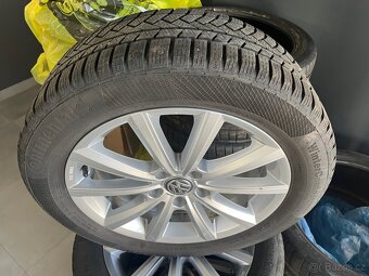 VW Passat - originální disky včetně pneu - 3