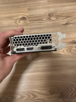 Palit GTX 1660 super 6 GB - 3