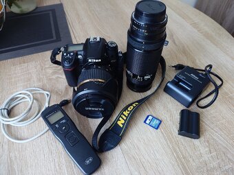 Nikon D7000+ Nikon 75-300+ příslušenství - 3