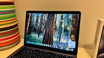 MacBook Pro 13” M1 (2020) – 16 GB RAM, 250 GB SSD - 3