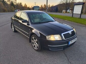 Škoda Superb 2.8 V6 manuál, kůže - 3
