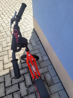 Koloběžka Yedoo Two + helma zdarma - 3