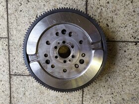 Setrvačník+přitlačák - 3