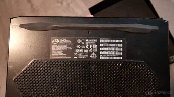 Intel NUC NUC8i7HVK (Hades Canyon) - 3