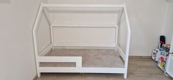 Dětská postel domeček s matraci - 3