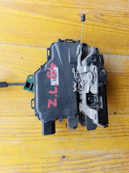 Zámek dveří Golf 4 - 3