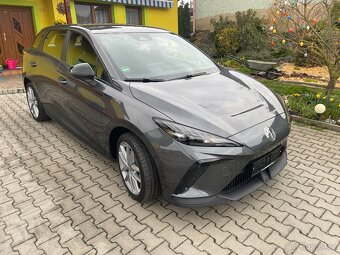 Prodám MG4 Electric r,v,12/2022 125 KW baterie 54 KWh DPH - 3