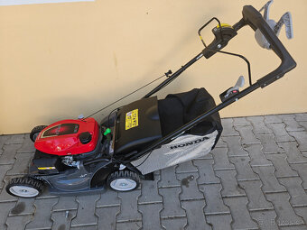 Motorová travní sekačka Honda HRG 476 VYEH - 3