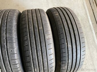 prodám letní pneumatiky 195/65/15 Falken a Vredestein sada - 3