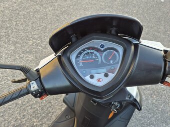Skutr Kymco agility 50 city - 3