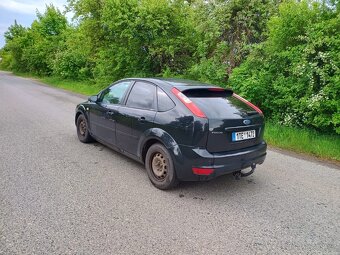 Ford Focus 1.6 74kw SUPER VÝBAVA - 3