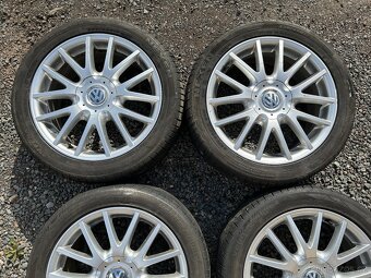 Alu orig letni sada Volkswagen GT 5x112 7J ET54 225/45 R17 - 3