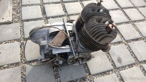 Motor velorex 350 mechanika - 3