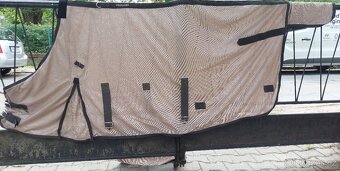 Deka proti hmyzu s krkem pro koně, vel. 145cm, Fouganza - 3